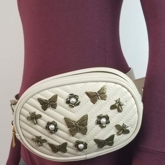 Steve Madden Handbags - Steve Madden Brass Bees Butterflies Cream Belt Bag